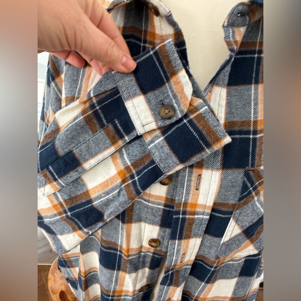 Northeast outfitters Navy and Tan Plaid Button-Down Shirt - Picture 5 of 8